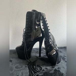 Pleaser Women's Sky-1020 Ankle Boots